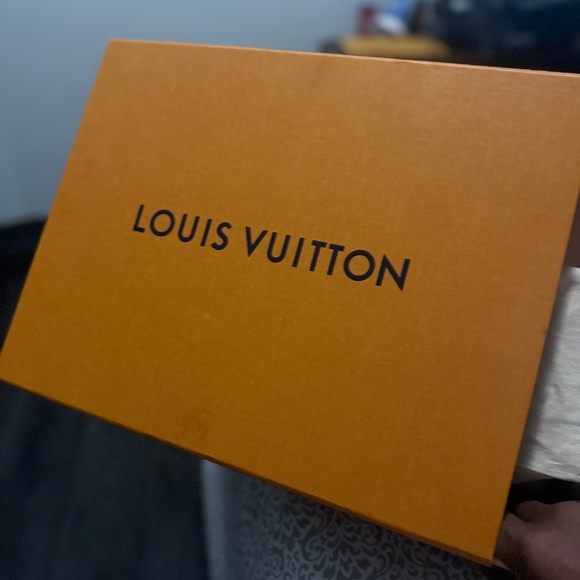 Louis Vuitton Green Sneakers - Picture 6 of 11